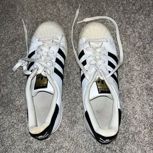 Adidas superstars size 6